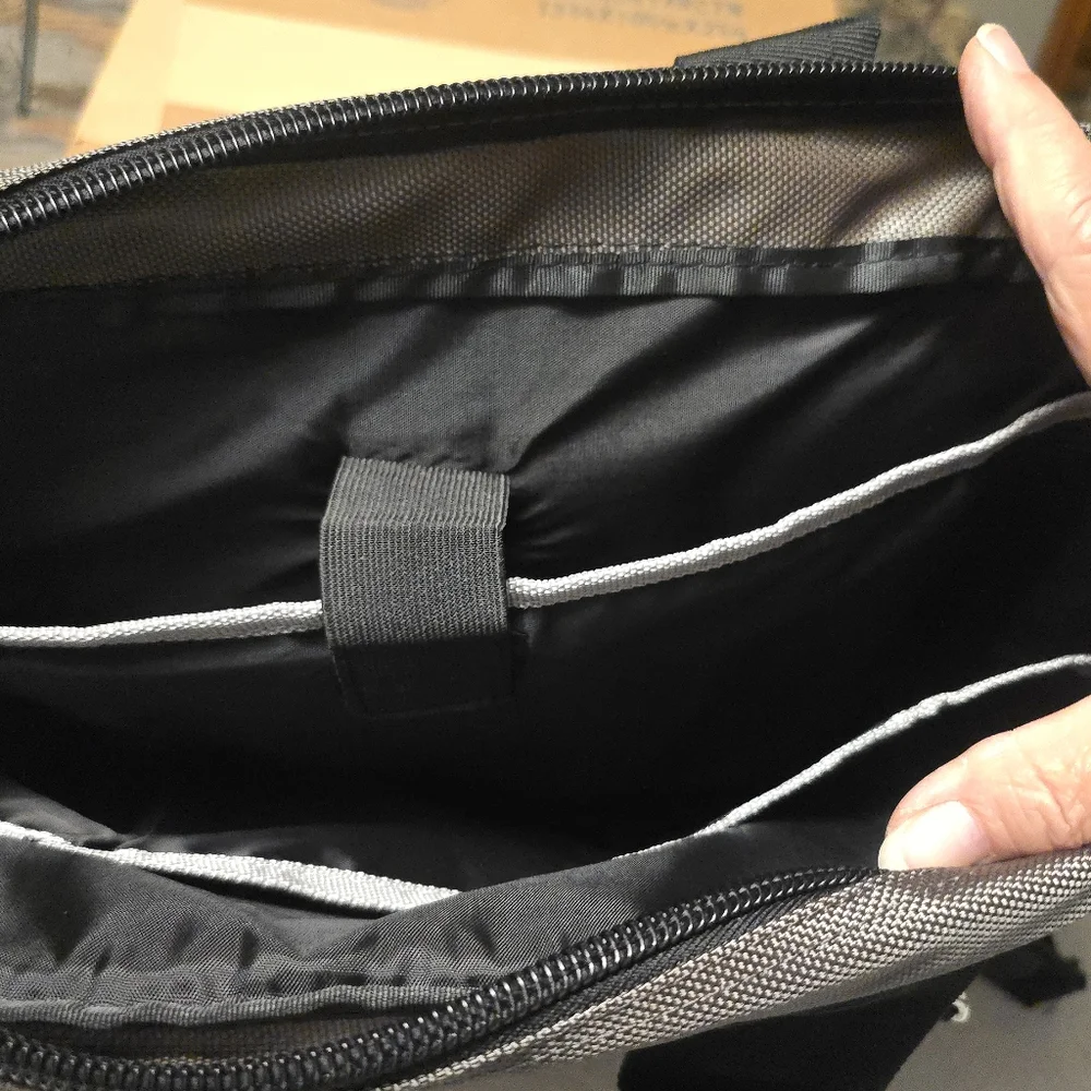 COLLECTORS! MICROSOFT Tech Ed 2009 Technology ITLaptop Messenger Bag Briefcase